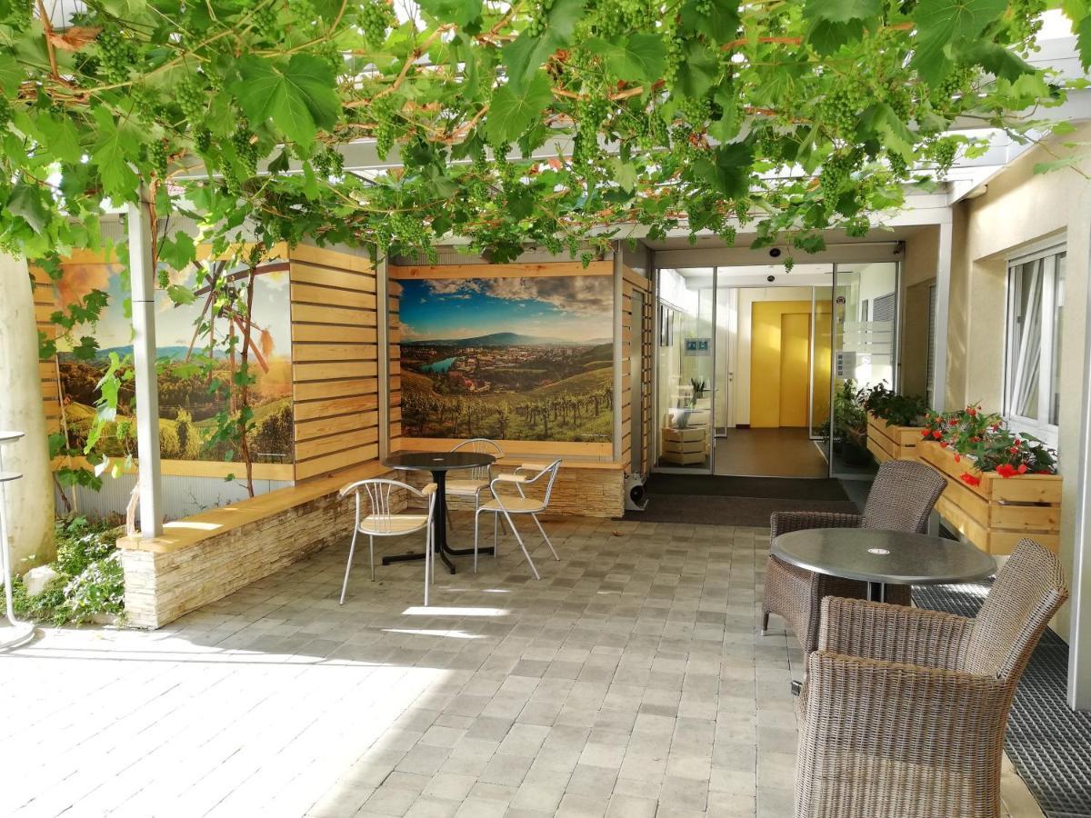 Hotel Tabor Maribor Exterior foto