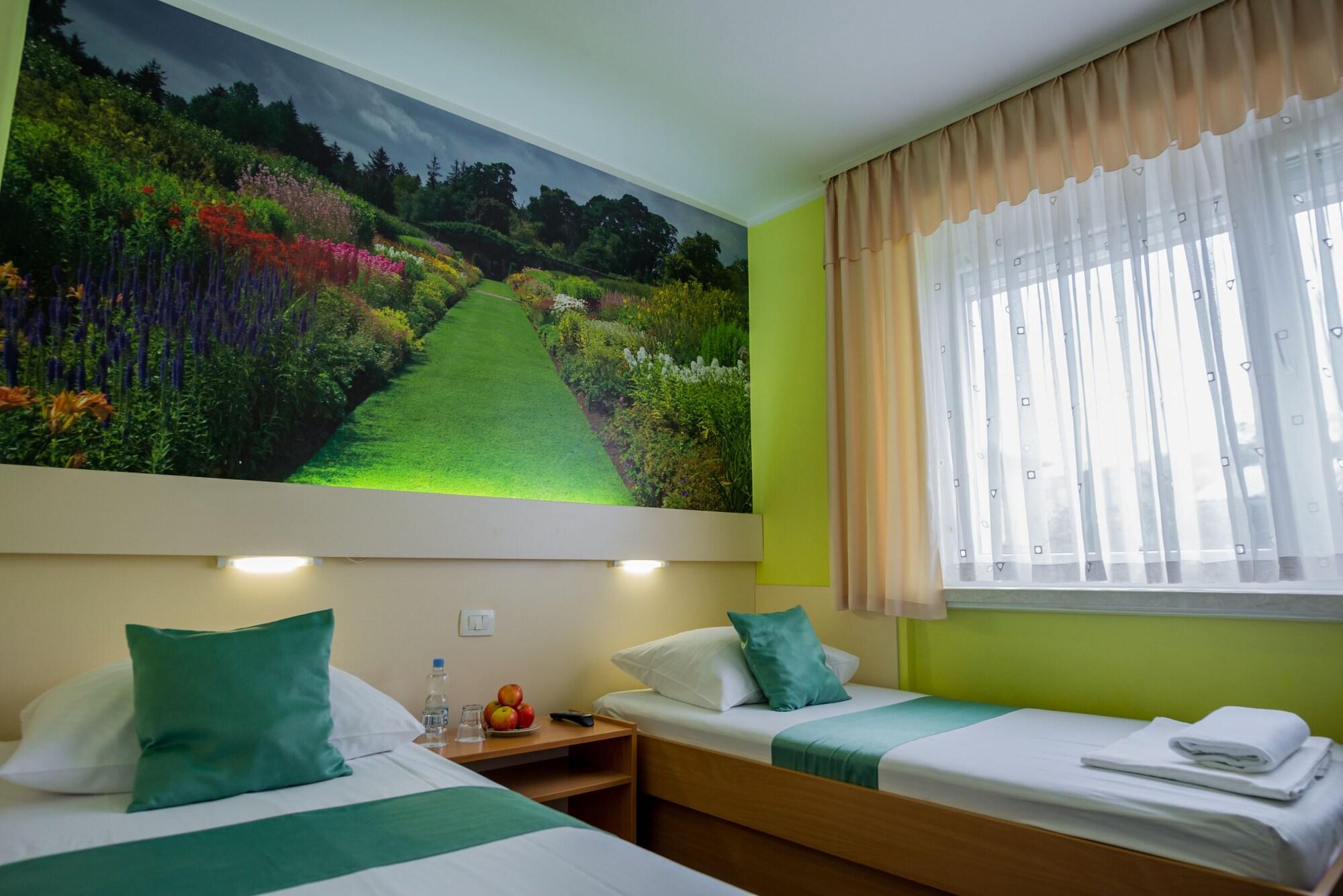 Hotel Tabor Maribor Exterior foto