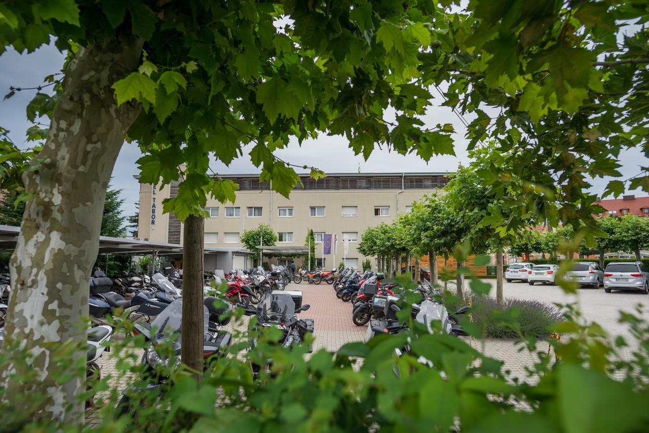 Hotel Tabor Maribor Exterior foto
